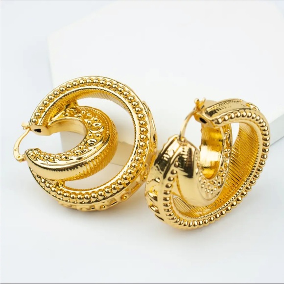 COPY - ✨Gemini Twin Hoop Earrings Copper/18K Plated✨ - Picture 4 of 5